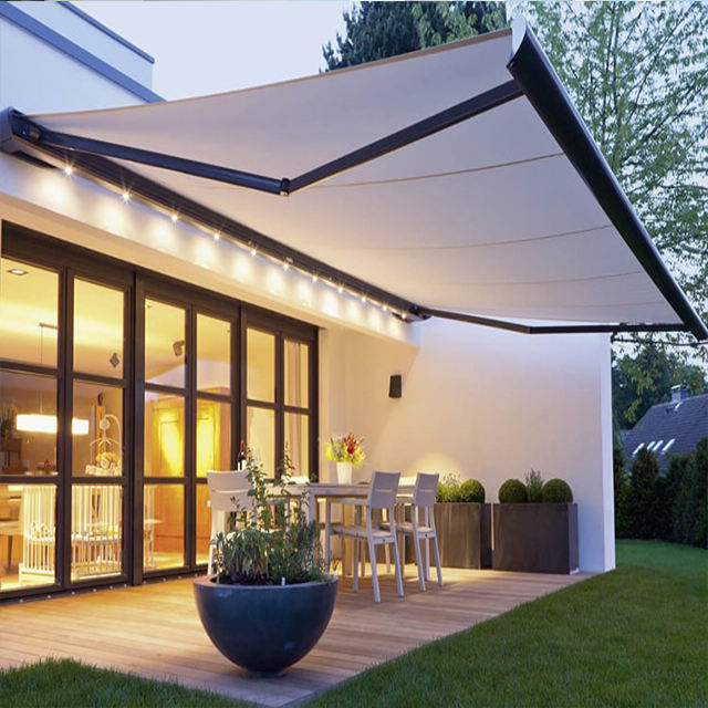 Big Roof Cover Retractable Aluminum Awning Span